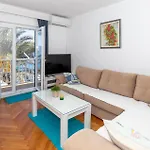 Three-bedroom With Sea View 06