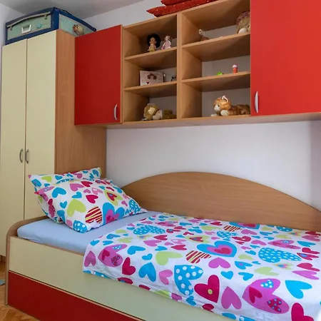 Three-Bedroom Apartment Blace With Sea View 06 * Blace