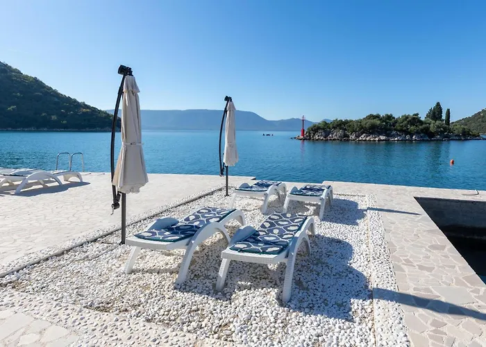 Three-bedroom With Sea View 06 בלאצ'ה