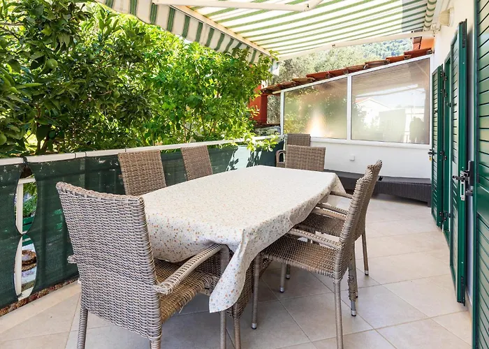 דירה Three-bedroom With Sea View 06 בלאצ'ה