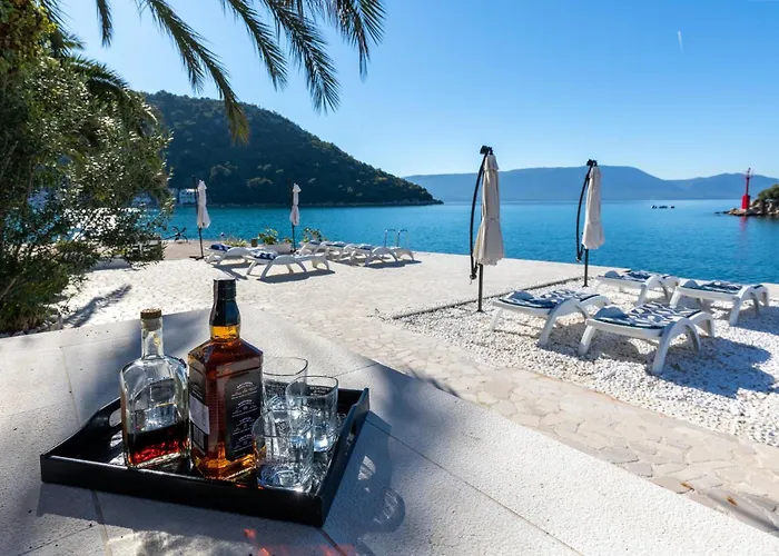 Three-bedroom With Sea View 06 בלאצ'ה